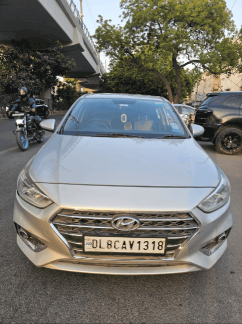 Buy VERNA FLUIDIC 2018 PETROL  at Rs. 550,000